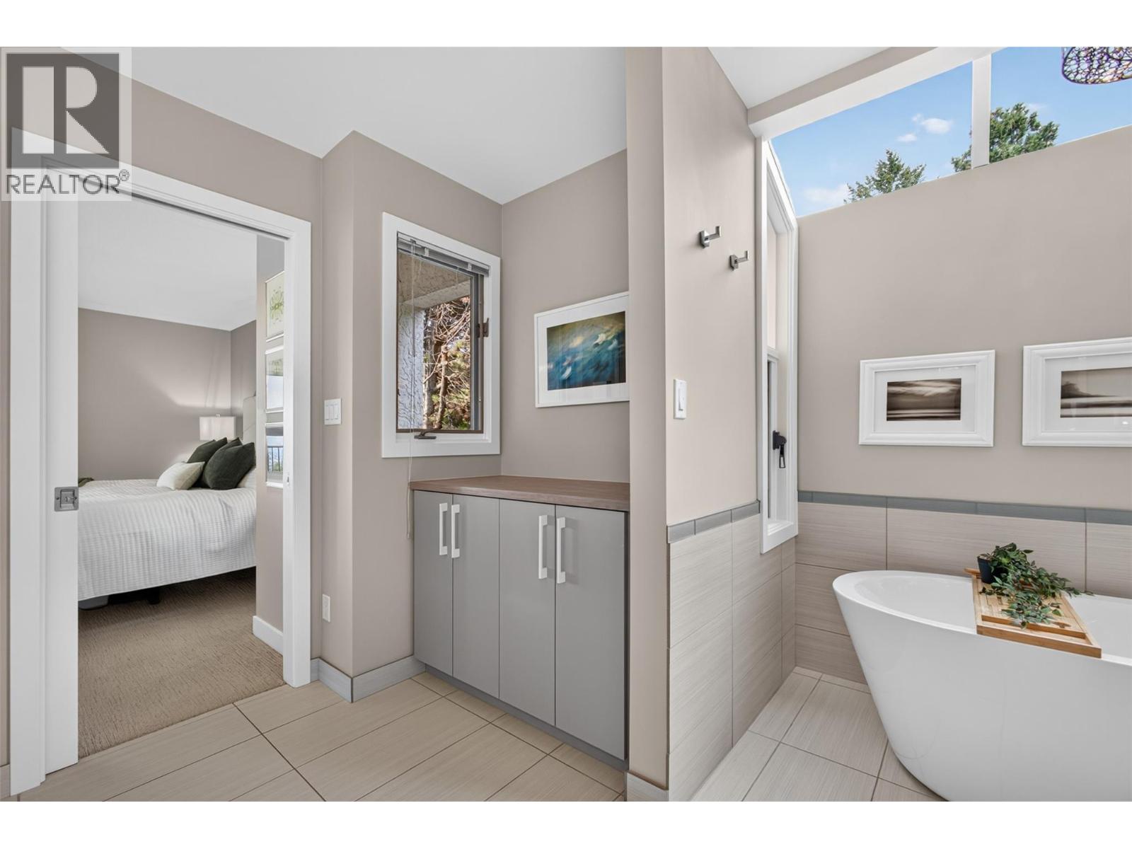 3931 Todd Road, Kelowna, British Columbia  V1W 4B3 - Photo 25 - 10399577