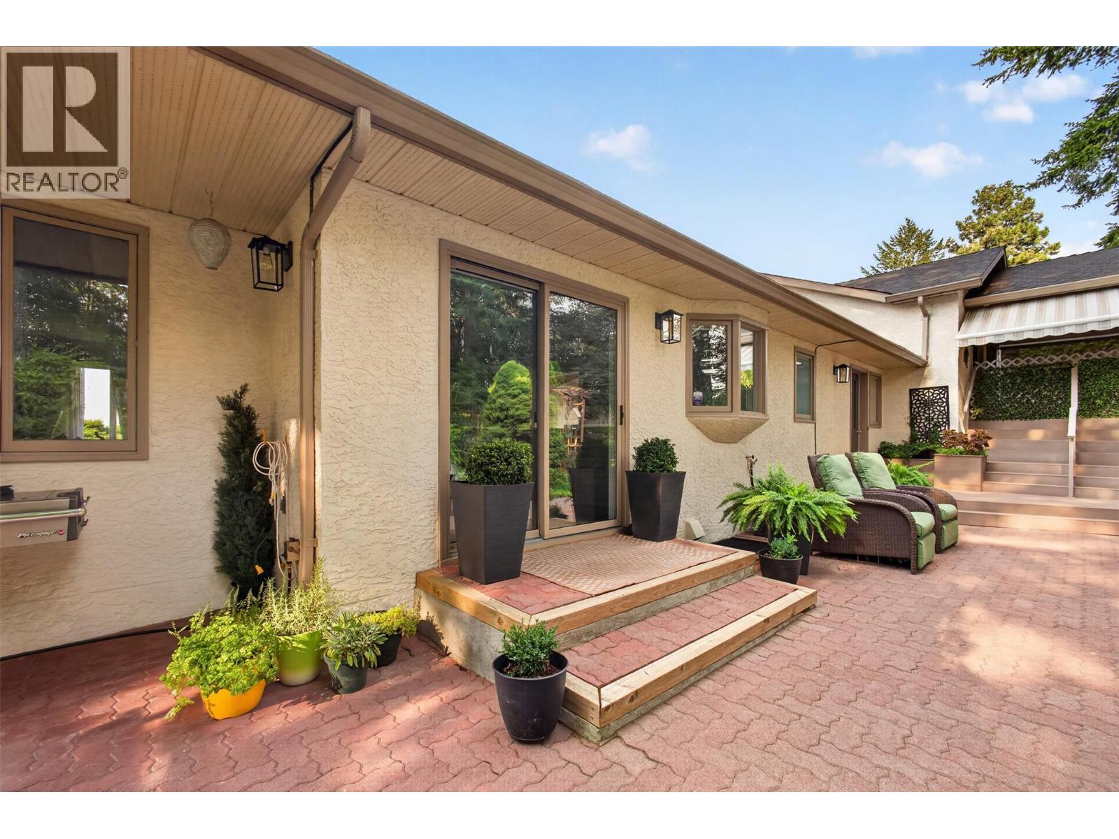 3931 Todd Road, Kelowna, British Columbia  V1W 4B3 - Photo 33 - 10399577