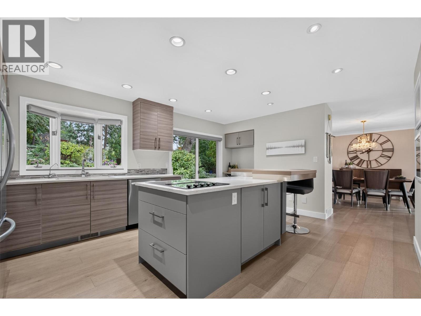 3931 Todd Road, Kelowna, British Columbia  V1W 4B3 - Photo 8 - 10399577