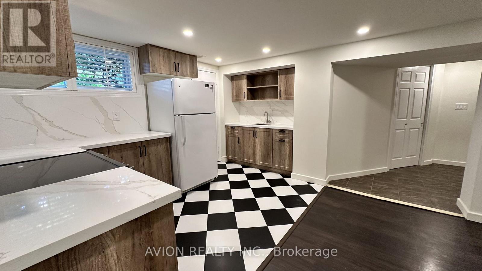 Bsmt - 570 Exbury Crescent, Mississauga, Ontario  L5G 2P4 - Photo 6 - W13743166