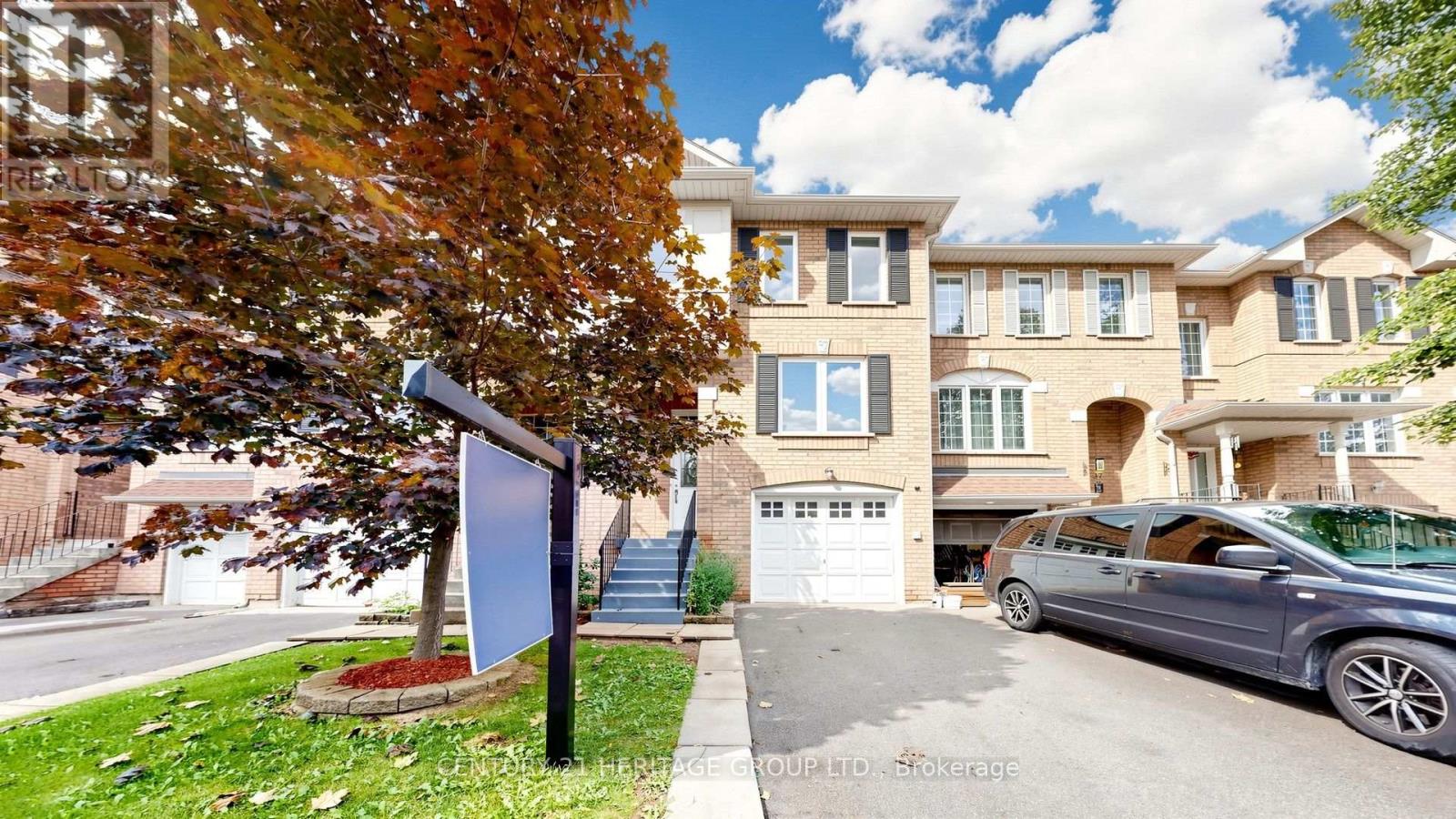 Unit 39, 2 Clay Brick Court, Brampton, Ontario  L6V 4M7 - Photo 4 - W13743206