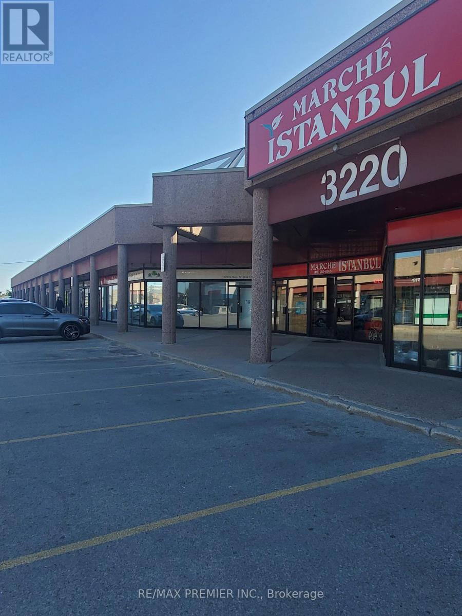 13 & 14 - 3220 Dufferin Street, Toronto, Ontario  M6A 2T3 - Photo 12 - W13743218
