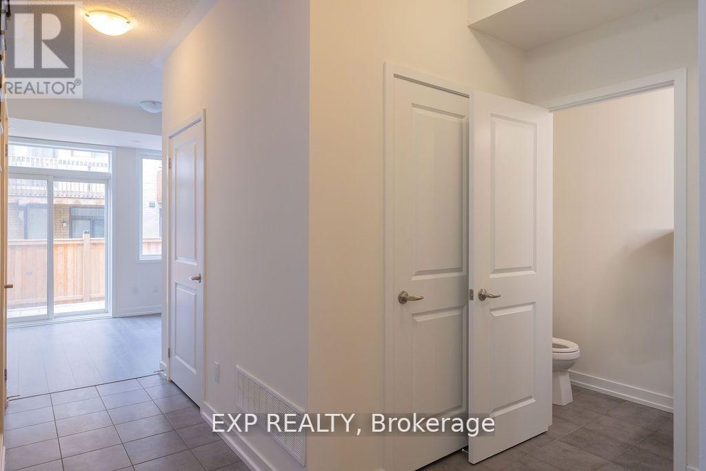 199 Sabina Drive, Oakville, Ontario  L6H 0W3 - Photo 20 - W13743254