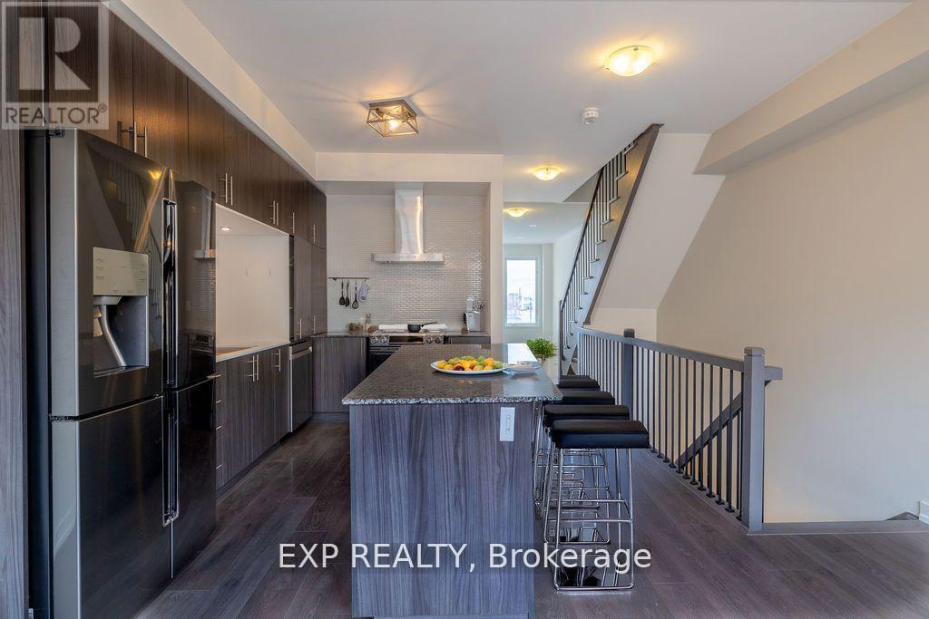 199 Sabina Drive, Oakville, Ontario  L6H 0W3 - Photo 33 - W13743254
