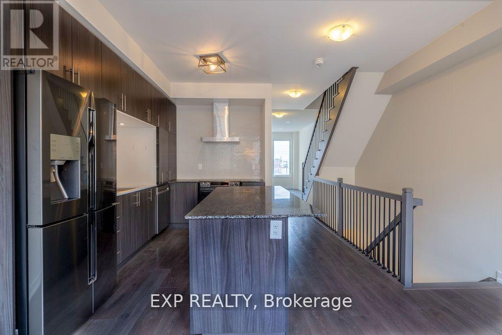 199 Sabina Drive, Oakville, Ontario  L6H 0W3 - Photo 9 - W13743254