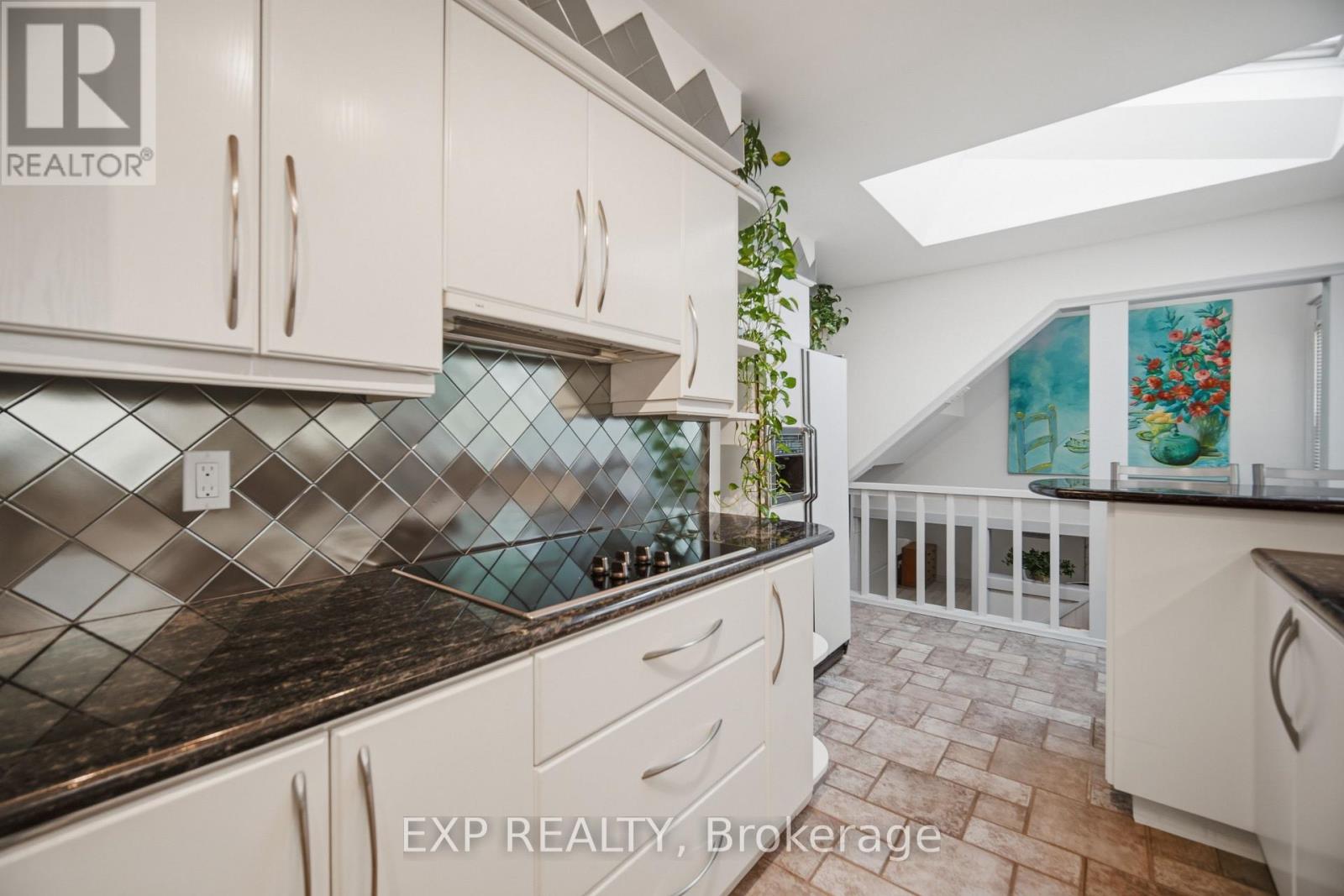357 Karen Park Crescent, Mississauga, Ontario  L5A 3C8 - Photo 18 - W13743258