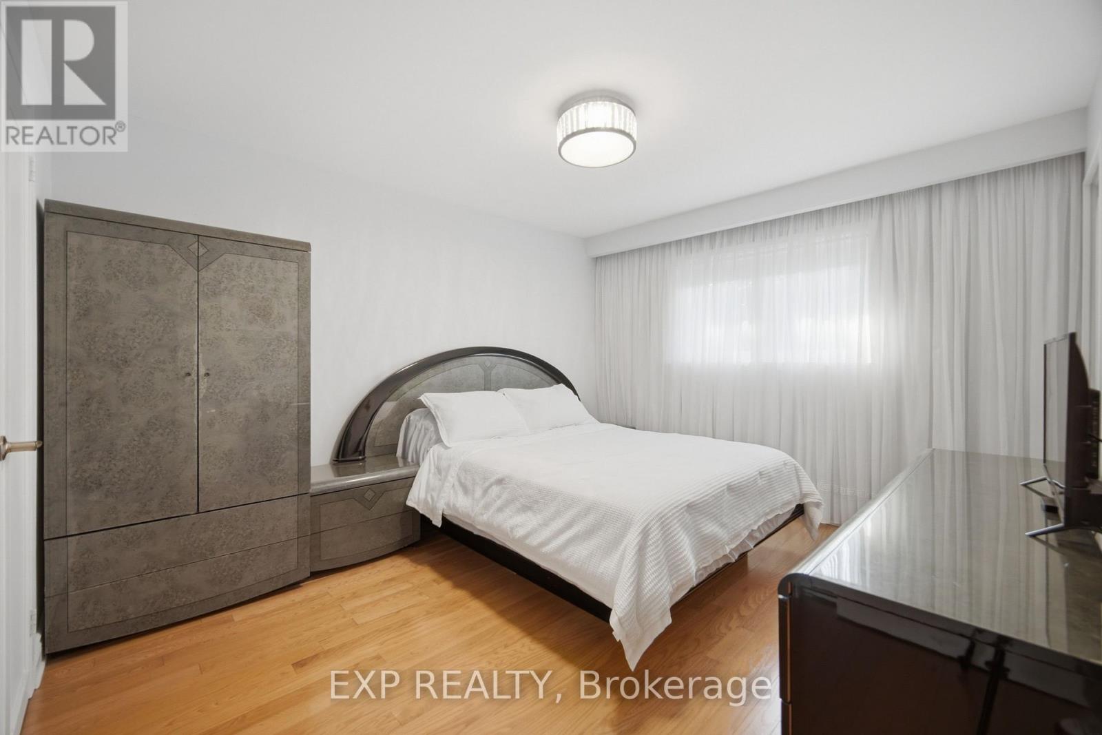 357 Karen Park Crescent, Mississauga, Ontario  L5A 3C8 - Photo 21 - W13743258