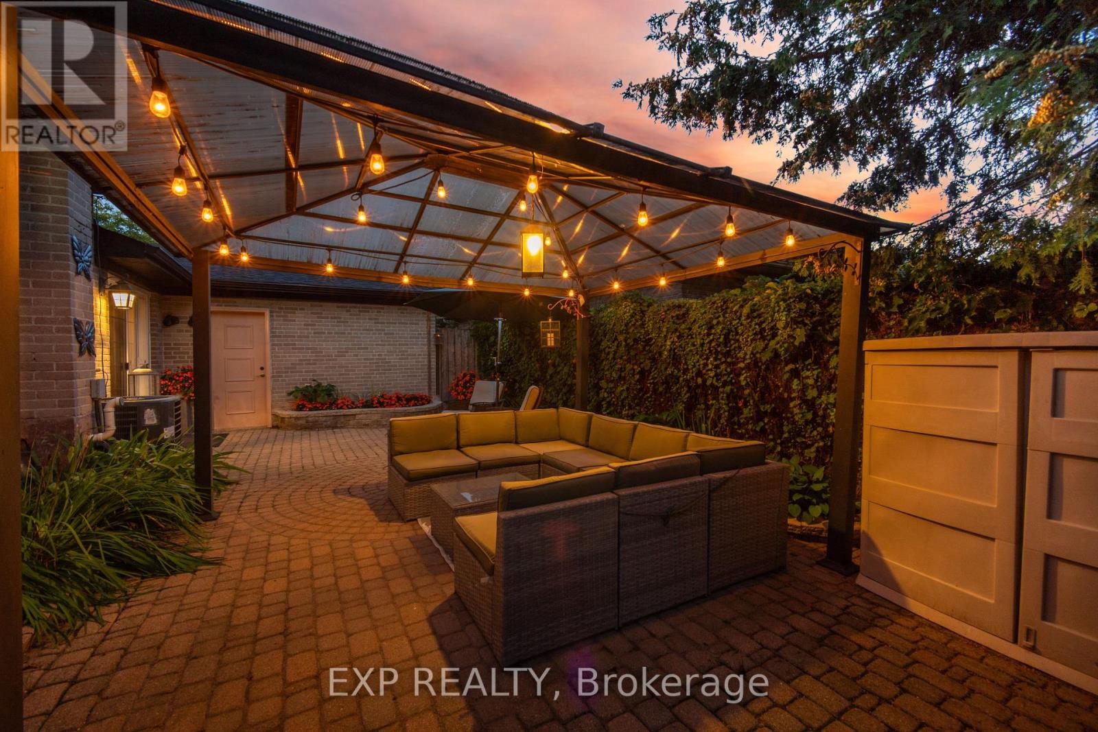357 Karen Park Crescent, Mississauga, Ontario  L5A 3C8 - Photo 38 - W13743258