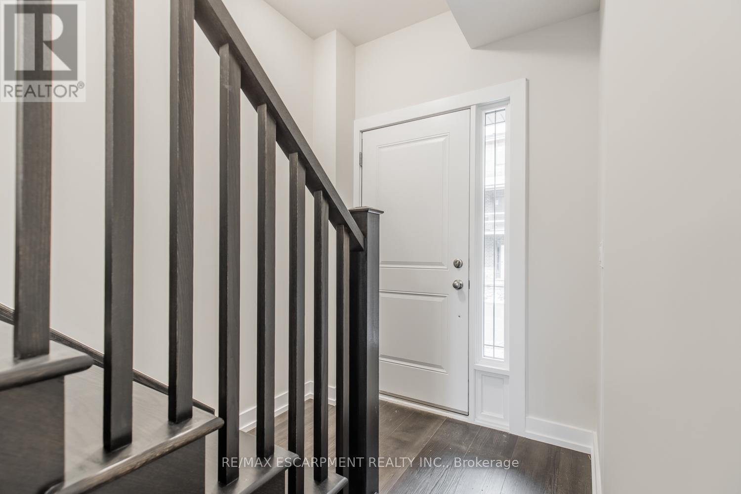 47 - 19 Picardy Drive, Hamilton, Ontario  L8J 2T7 - Photo 2 - X13743228