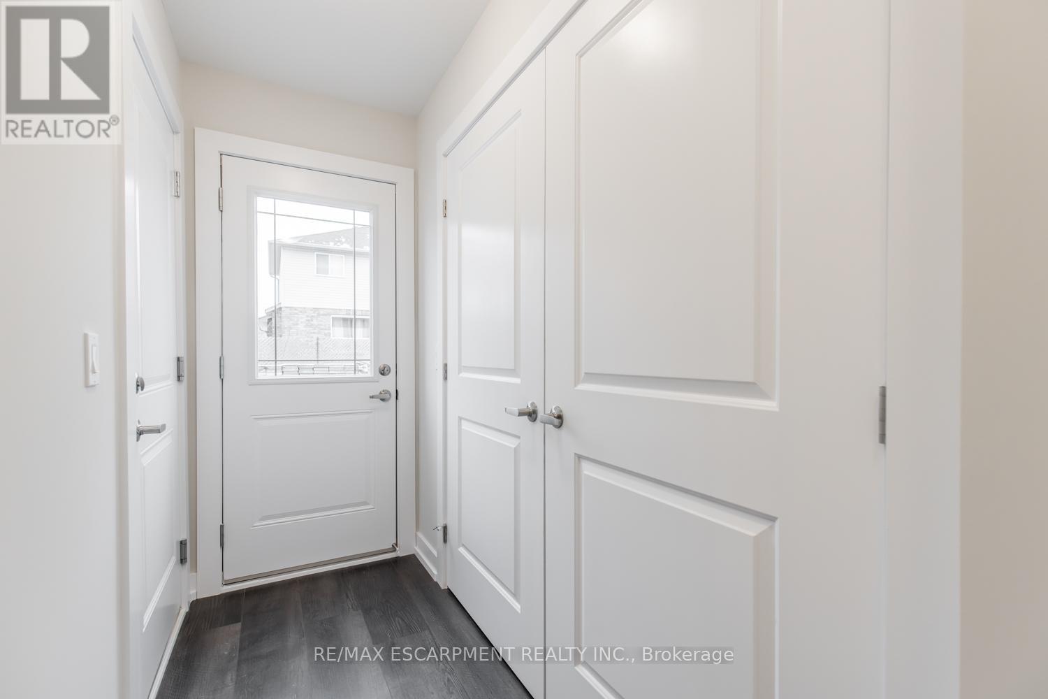 47 - 19 Picardy Drive, Hamilton, Ontario  L8J 2T7 - Photo 4 - X13743228