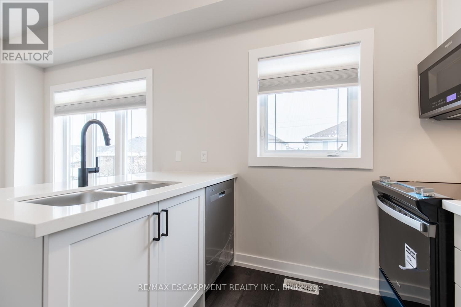 47 - 19 Picardy Drive, Hamilton, Ontario  L8J 2T7 - Photo 8 - X13743228