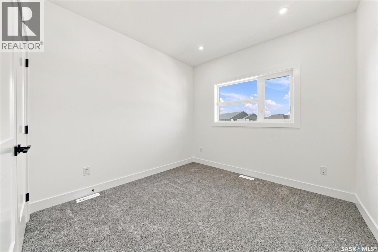 339 Sharma Crescent, Saskatoon, Saskatchewan  S7W 1K9 - Photo 43 - SK047497