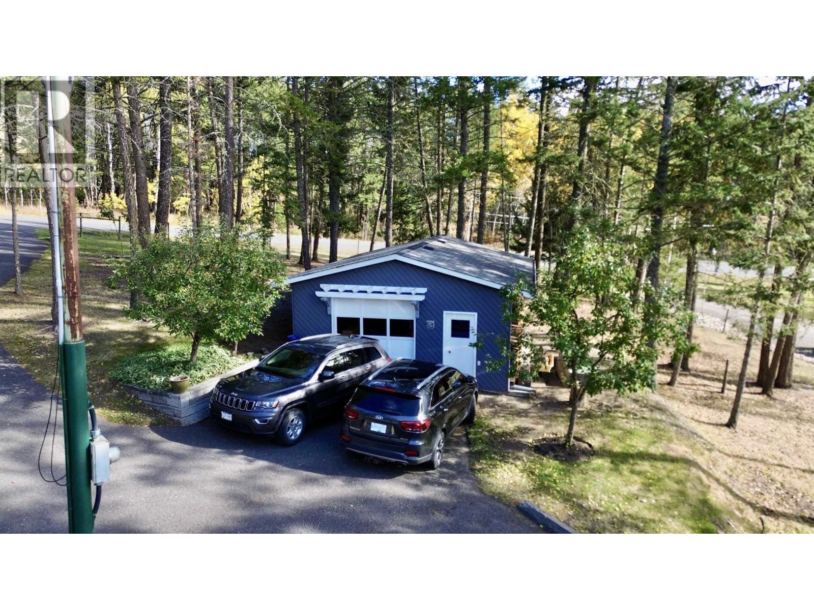 4838 Telqua Drive, 108 Mile Ranch, British Columbia  V0K 2Z0 - Photo 8 - R3161298
