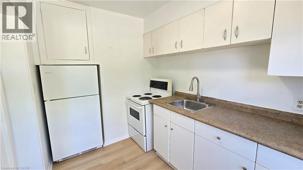 849 Brant Street Unit# 6, Burlington, Ontario  L7R 2J6 - Photo 4 - 40859237