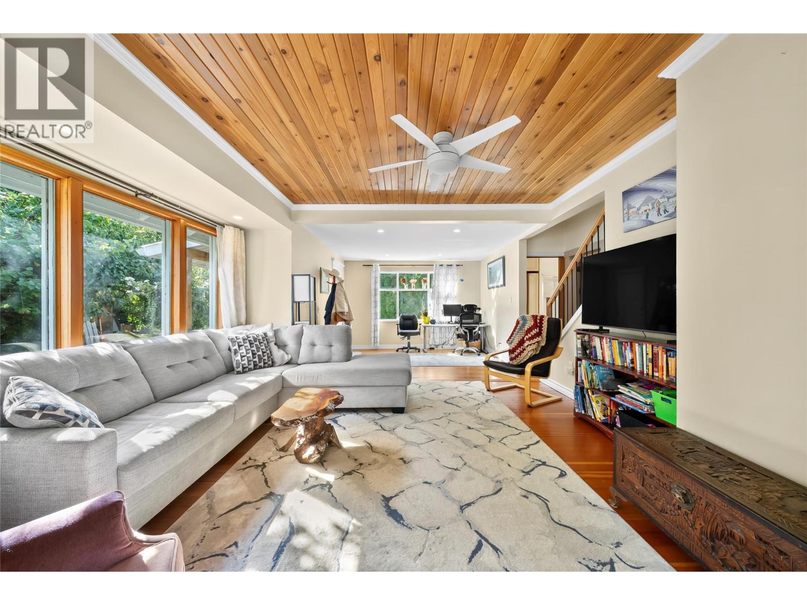 591 6 Street SE, Salmon Arm, British Columbia  V1E 4E5 - Photo 8 - 10399226