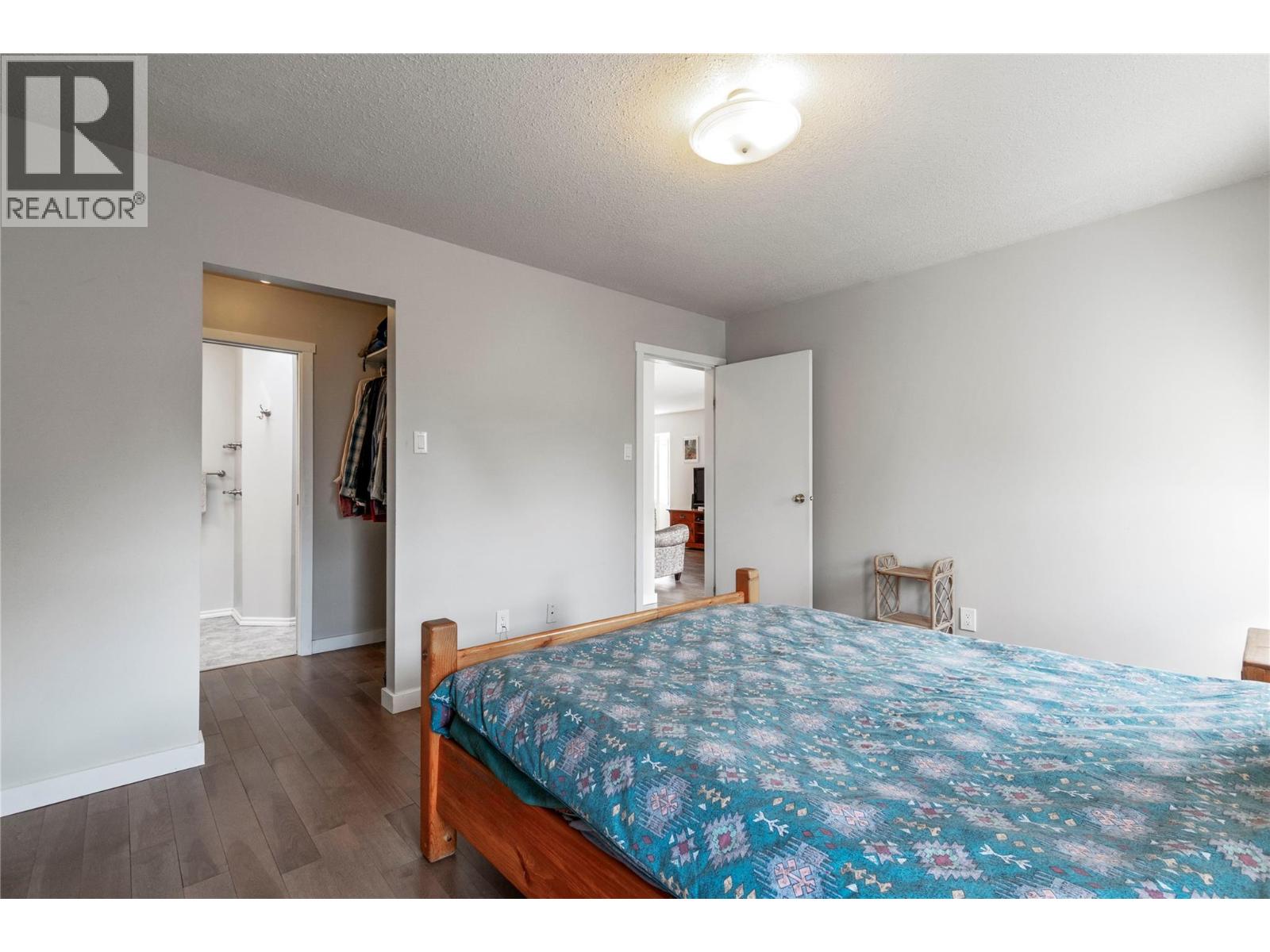 2415 5 Avenue NE, Salmon Arm, British Columbia  V1E 1Y9 - Photo 16 - 10399524