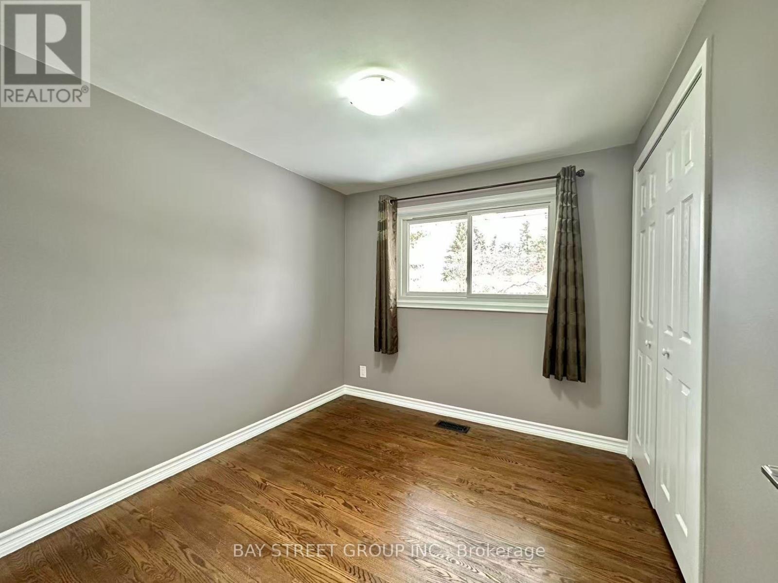49 Howland Drive, Kitchener, Ontario  N2E 1G4 - Photo 7 - X13735500