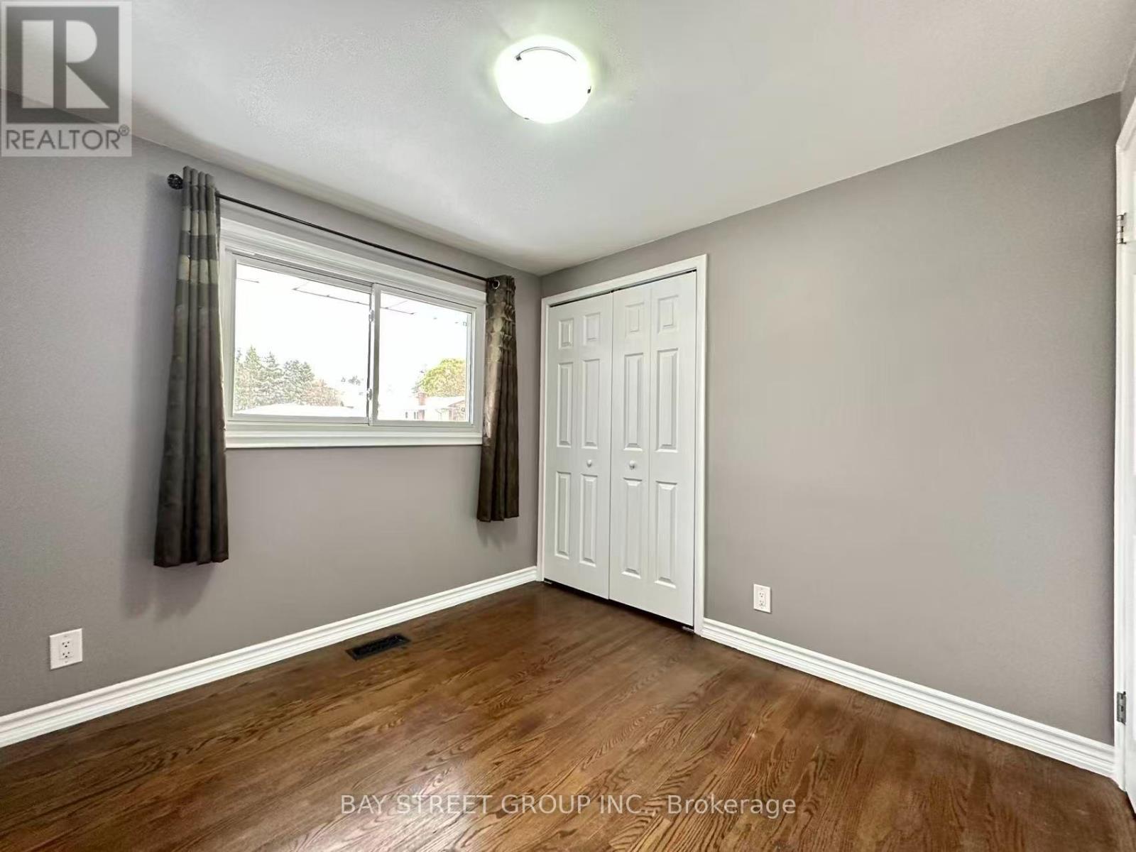 49 Howland Drive, Kitchener, Ontario  N2E 1G4 - Photo 8 - X13735500