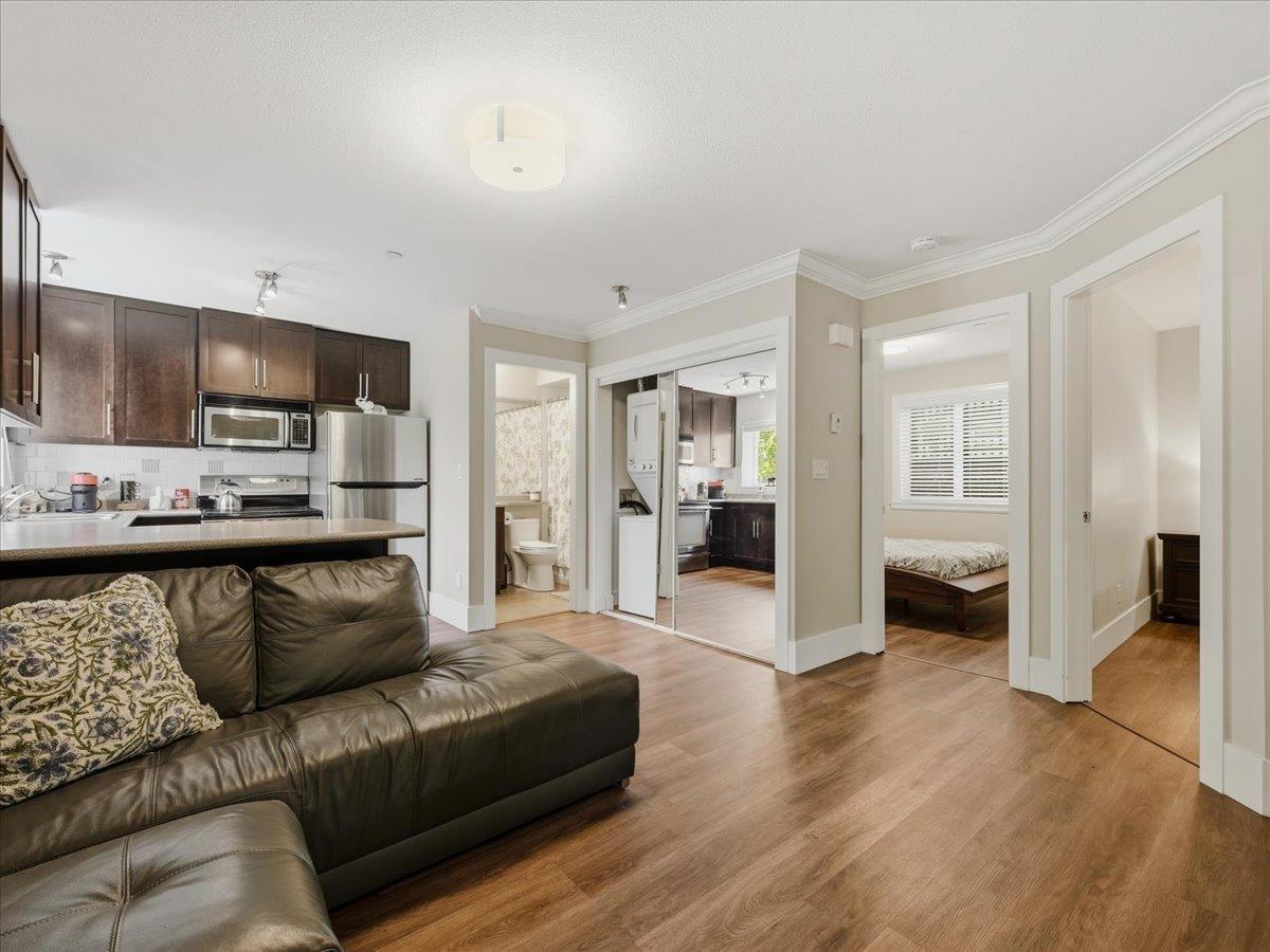1087 Finlay Street, White Rock, British Columbia  V4B 4K7 - Photo 37 - R3161422