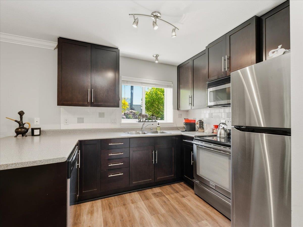 1087 Finlay Street, White Rock, British Columbia  V4B 4K7 - Photo 38 - R3161422