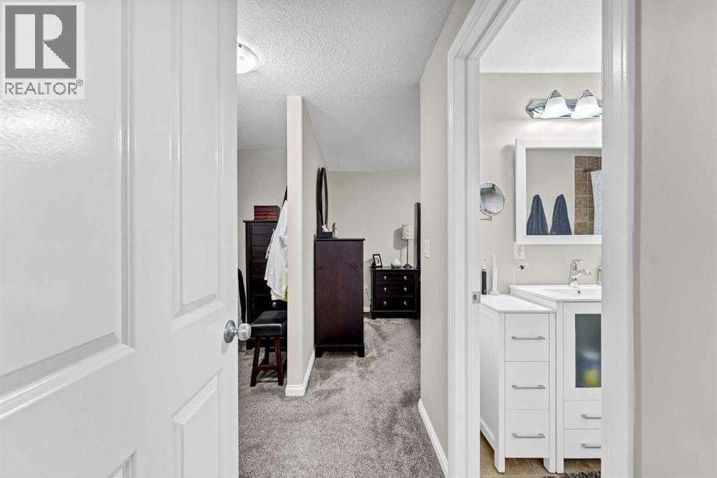 84 Northlands Crescent NE, Medicine Hat, Alberta  T1C 2A9 - Photo 33 - A2342629