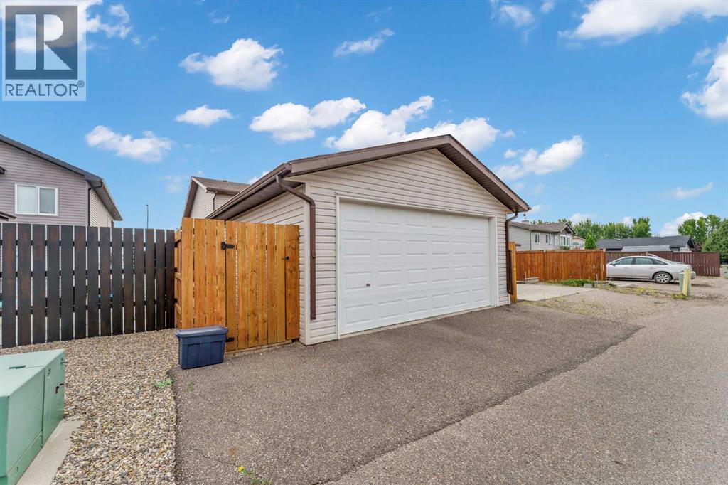 84 Northlands Crescent NE, Medicine Hat, Alberta  T1C 2A9 - Photo 48 - A2342629