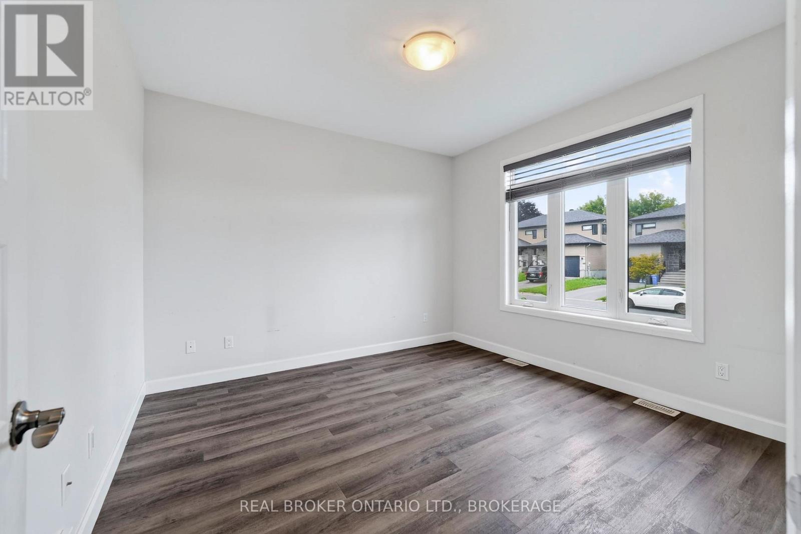 250 Lourdes Avenue, Cornwall, Ontario K6H 0E8 - Photo 5 - X13743282