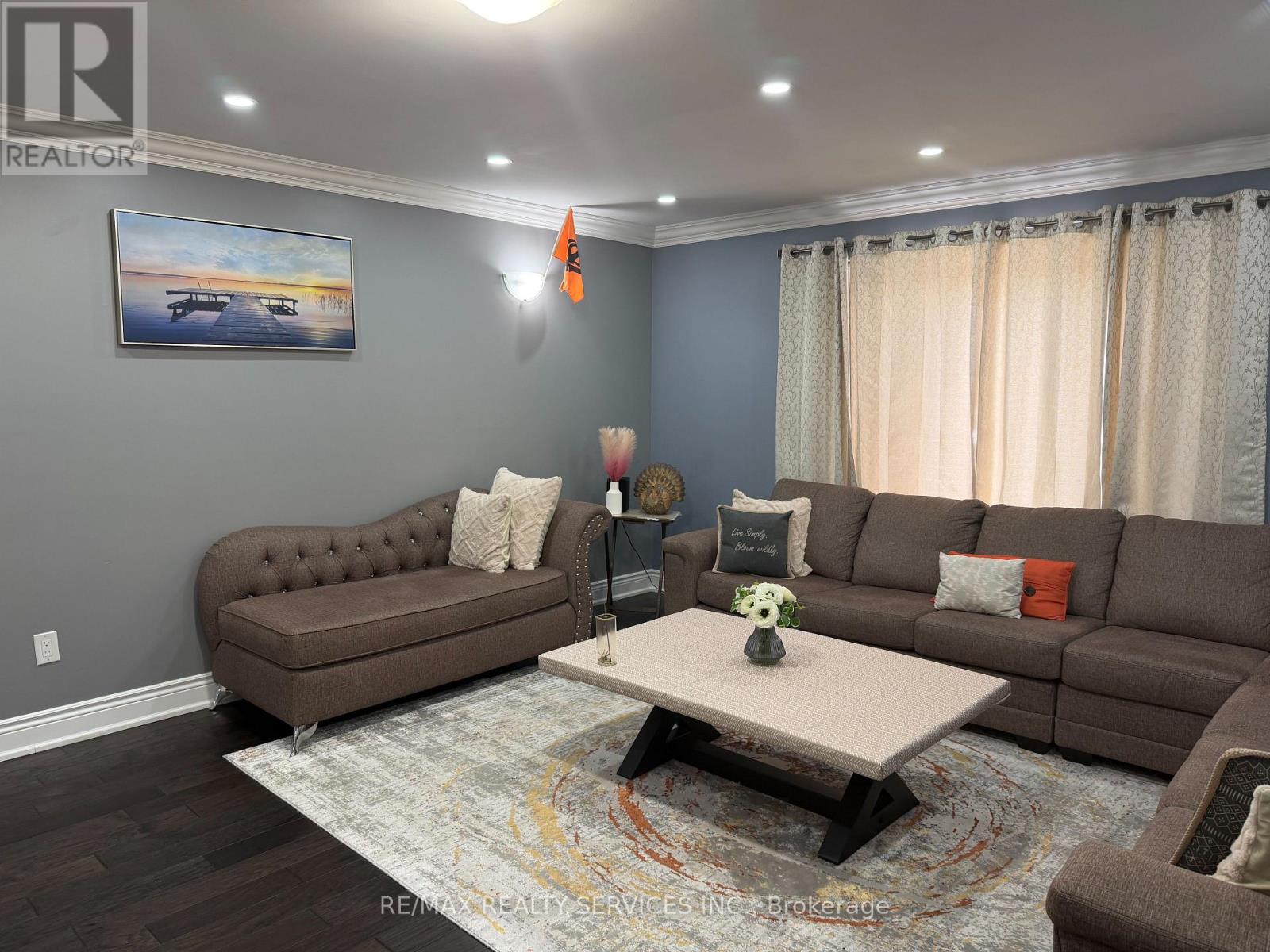 62 Trewartha Crescent, Brampton, Ontario  L6Z 1X4 - Photo 7 - W13743288