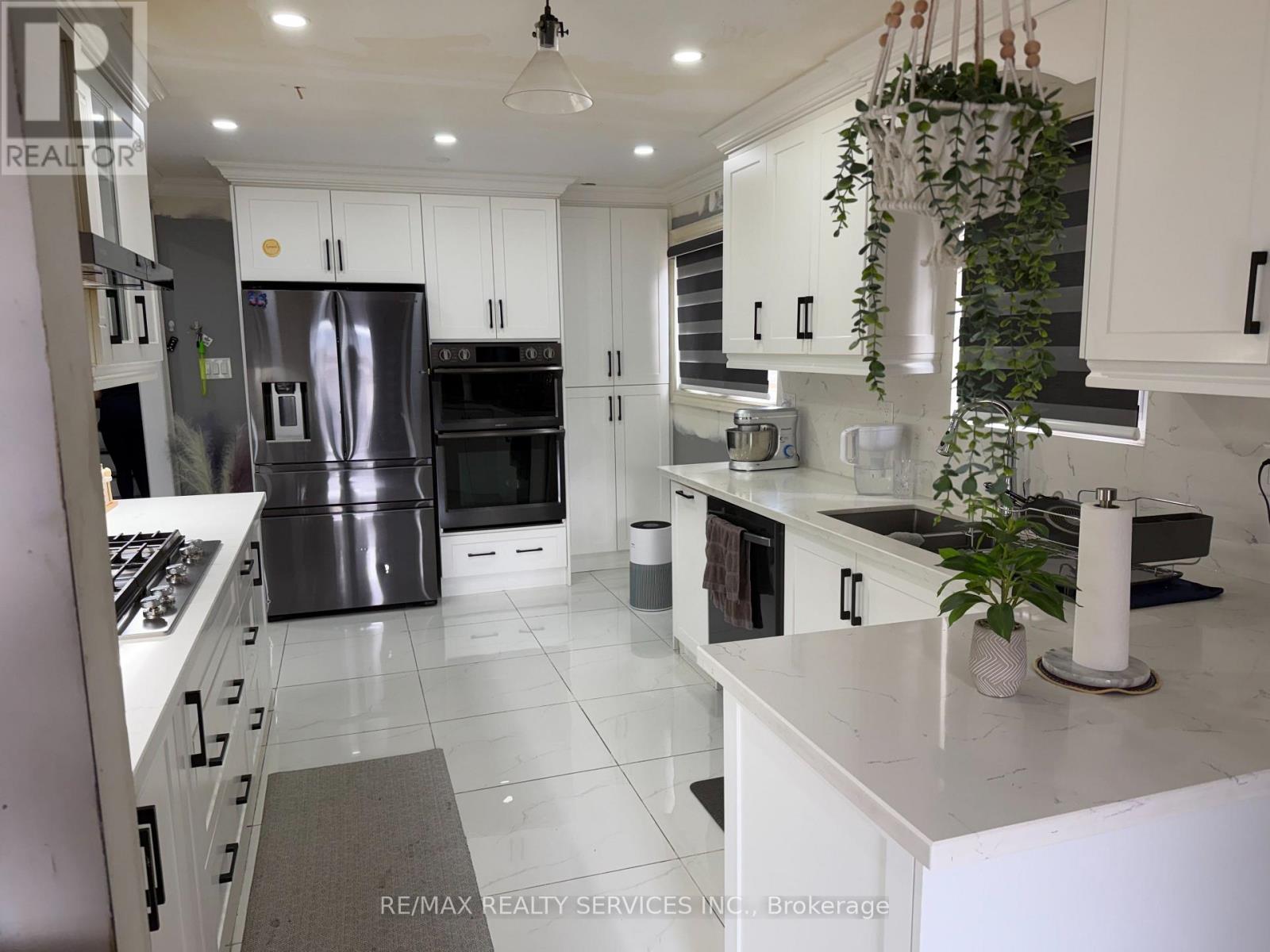 62 Trewartha Crescent, Brampton, Ontario  L6Z 1X4 - Photo 9 - W13743288