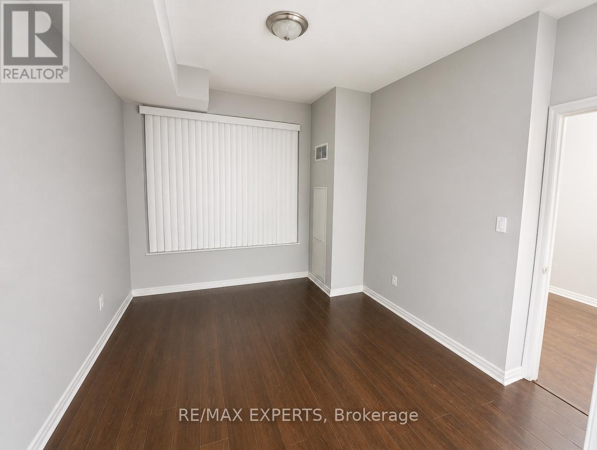 209 - 1359 Rathburn Road, Mississauga, Ontario L4W 5P7 - Photo 7 - W13743308