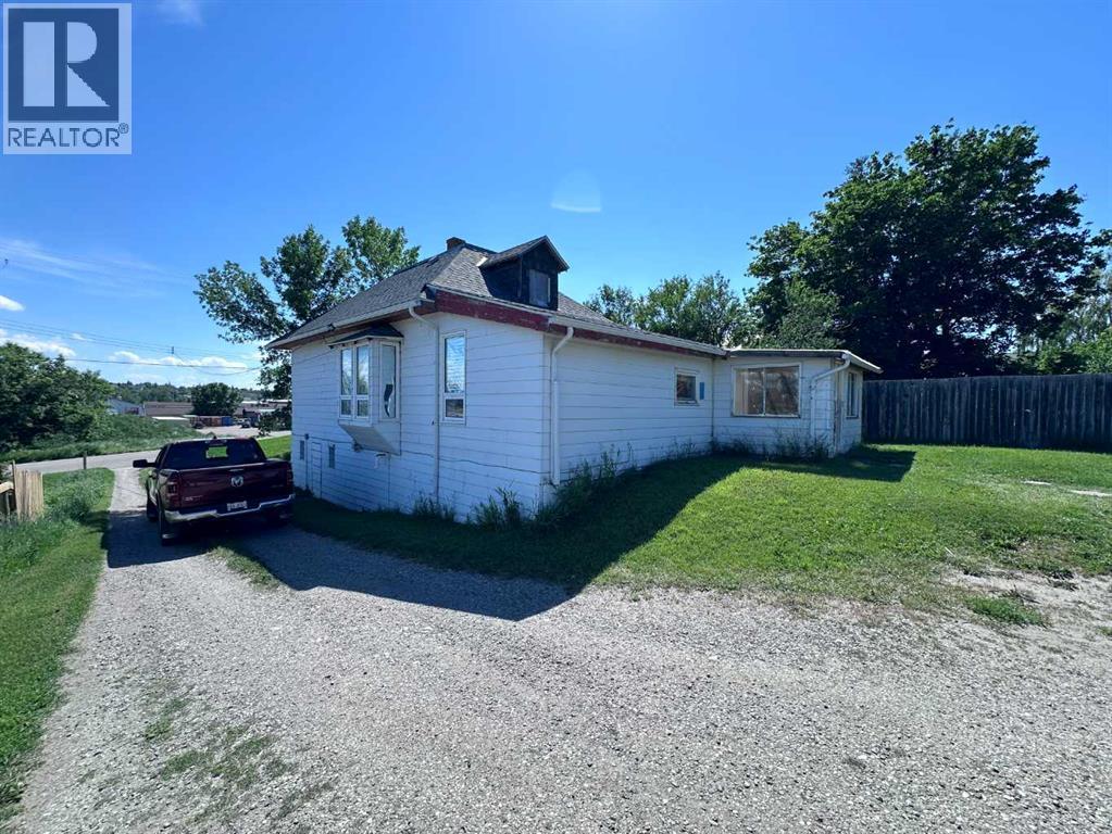 61 2 Avenue E, Cardston, Alberta  T0K 0K0 - Photo 20 - A2327072