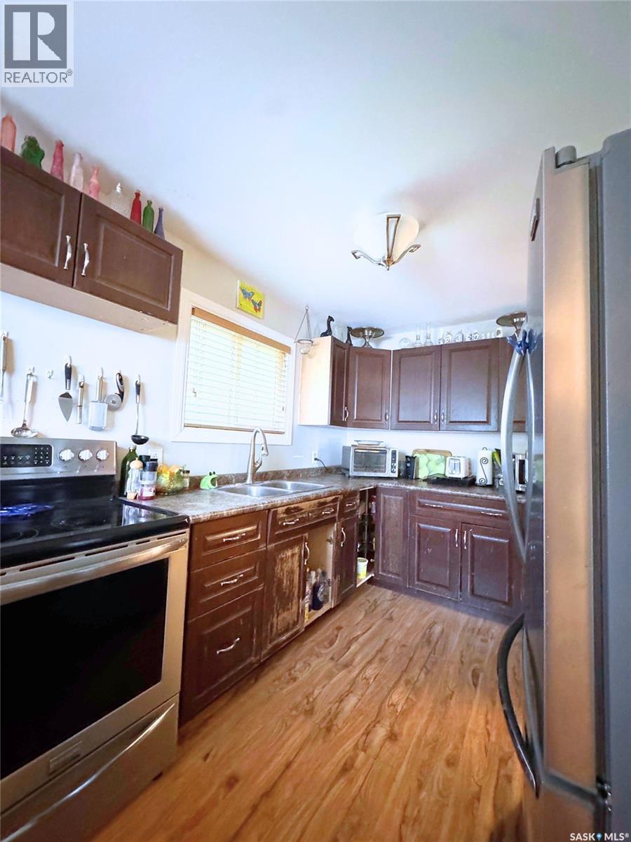 92 Irwin Avenue, Yorkton, Saskatchewan  S3N 2G9 - Photo 10 - SK047265