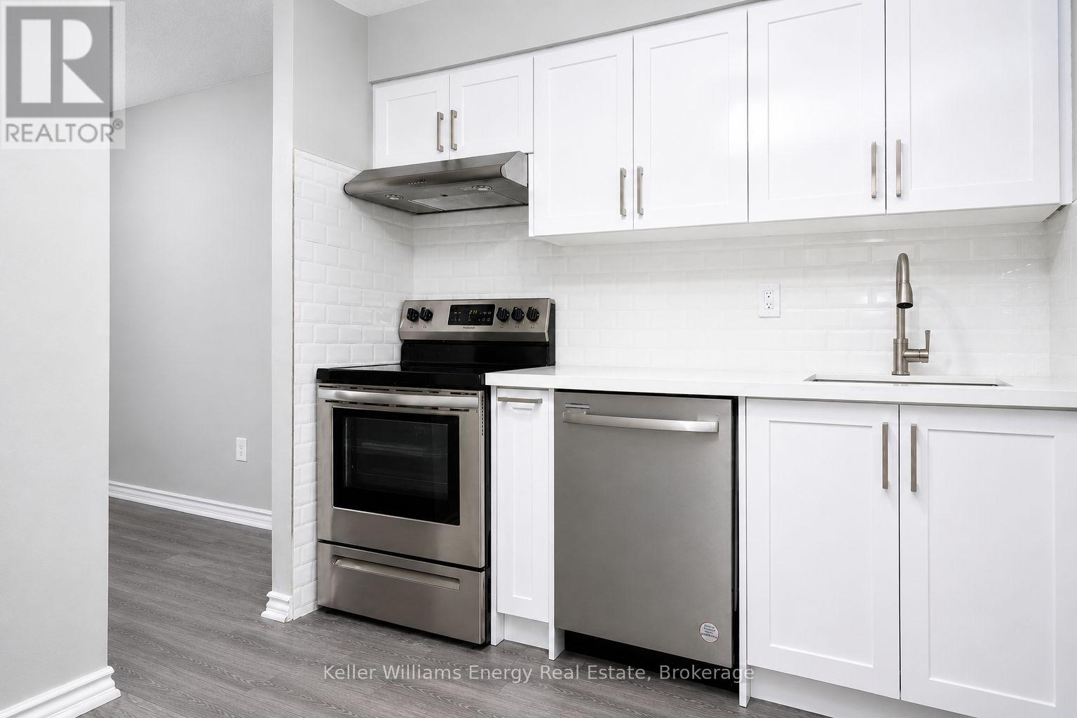 813 - 10 Tapscott Road, Toronto, Ontario  M1B 3L9 - Photo 6 - E13743372