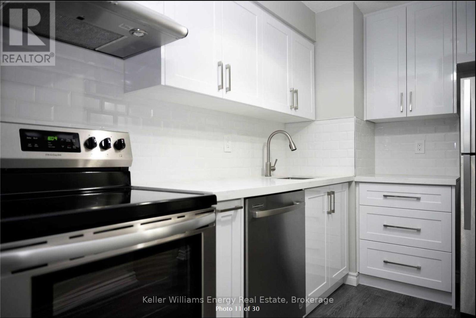 813 - 10 Tapscott Road, Toronto, Ontario  M1B 3L9 - Photo 7 - E13743372