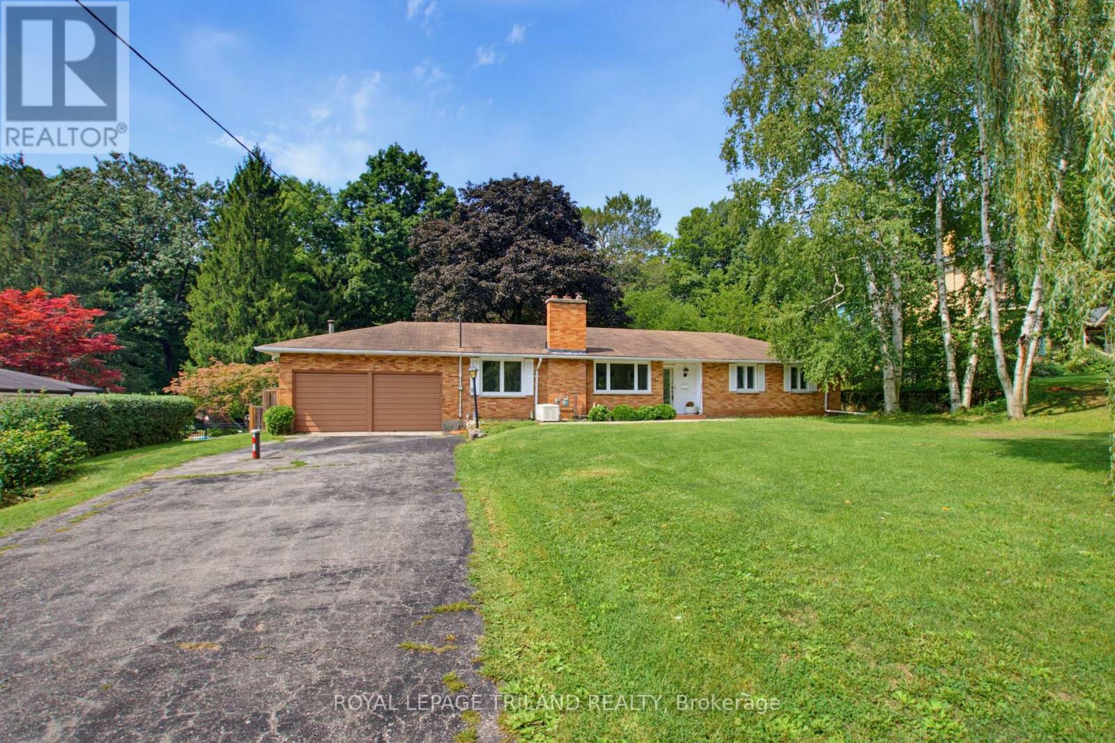 6267 Sunset Road, Central Elgin, Ontario  N0L 2L0 - Photo 1 - X13743392