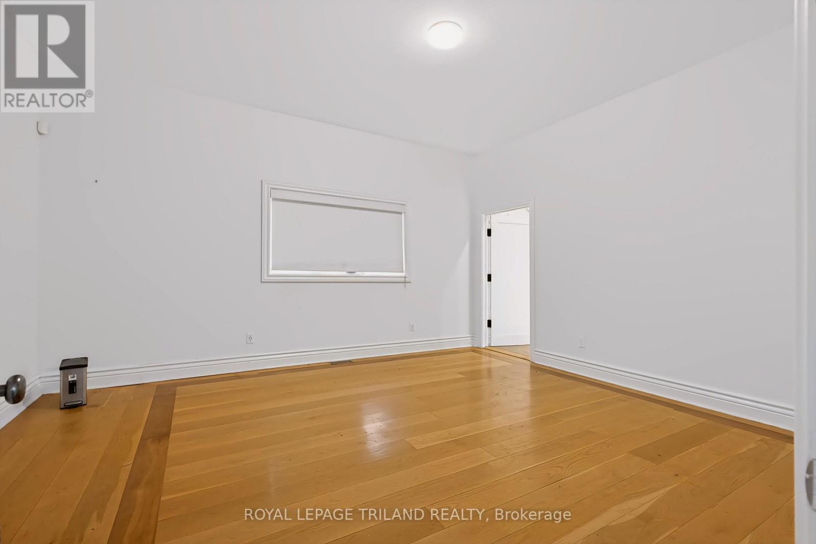467 Commissioners Road E, London South, Ontario  N6C 2T6 - Photo 17 - X13743396