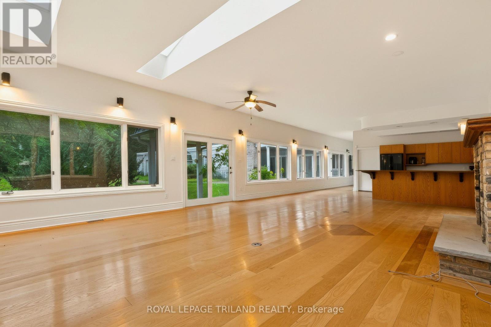 467 Commissioners Road E, London South, Ontario  N6C 2T6 - Photo 29 - X13743396