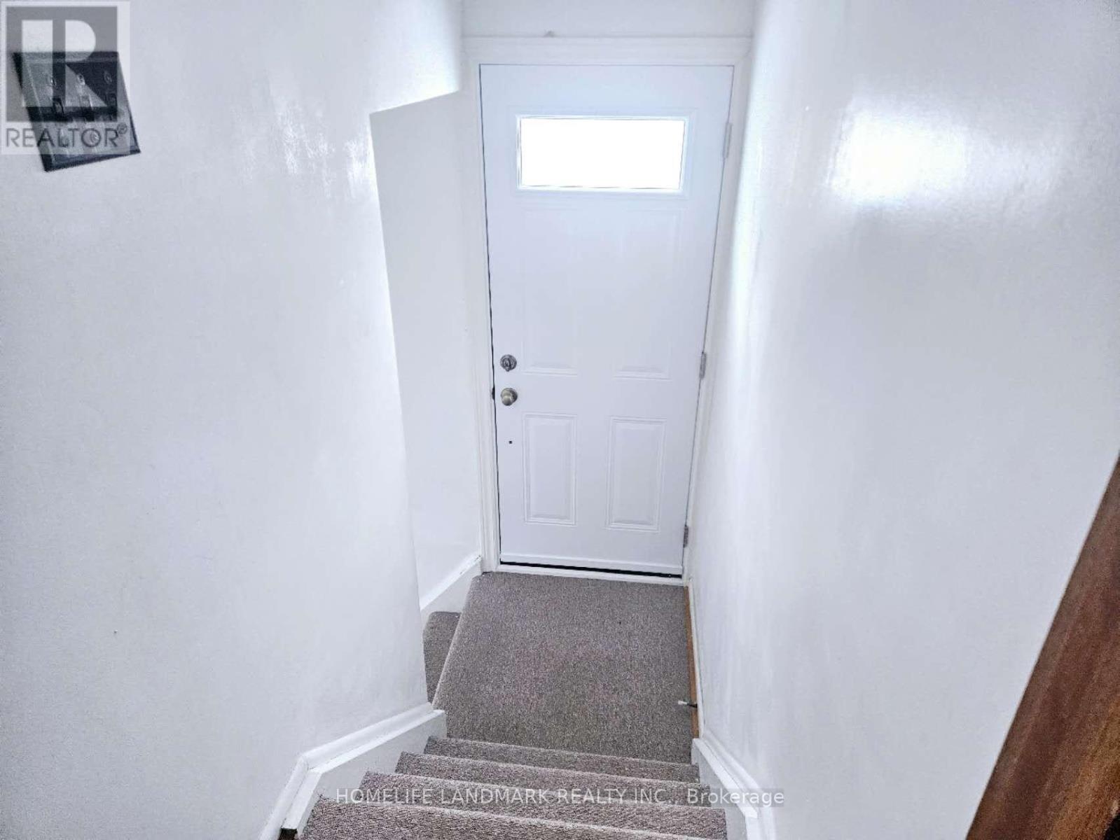 39 Bathford Crescent, Toronto, Ontario  M2J 2S3 - Photo 9 - C13743376