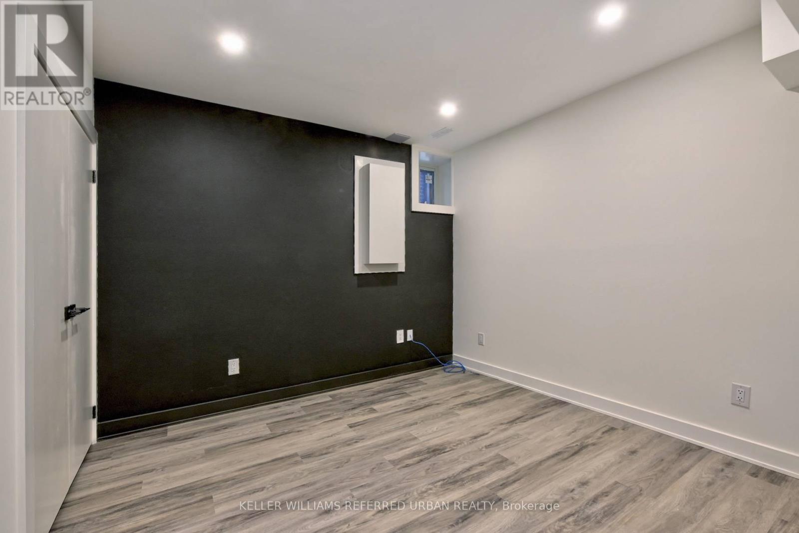 1 - 653 Manning Avenue, Toronto, Ontario  M6G 2W2 - Photo 8 - C13743378