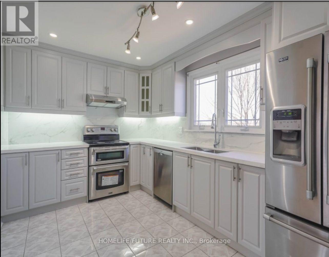 62 North Edgely Avenue, Toronto, Ontario  M1K 1T7 - Photo 10 - E13743402