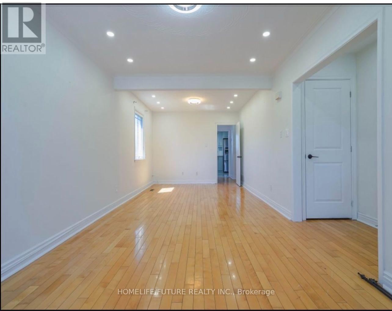 62 North Edgely Avenue, Toronto, Ontario  M1K 1T7 - Photo 5 - E13743402