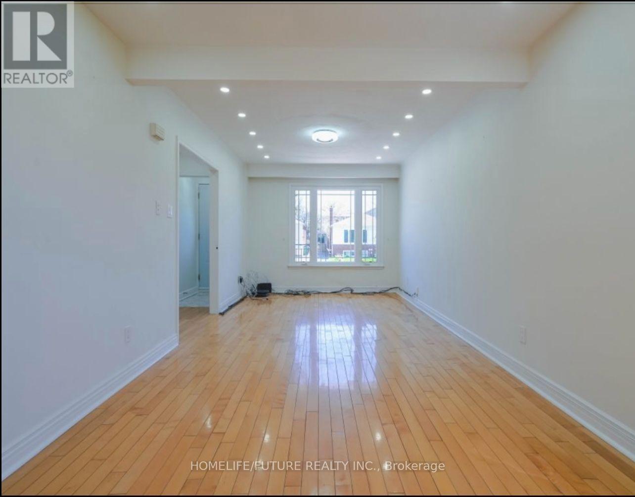 62 North Edgely Avenue, Toronto, Ontario  M1K 1T7 - Photo 7 - E13743402