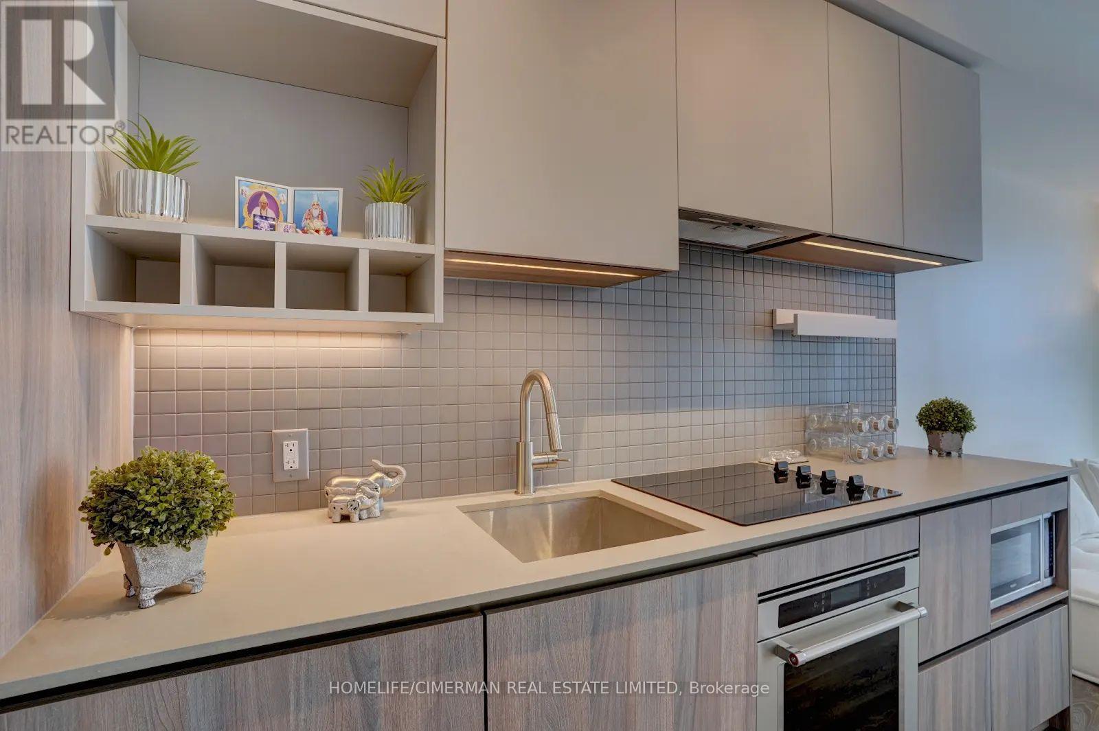 4711 - 950 Portage Parkway, Vaughan, Ontario  L4K 0J7 - Photo 6 - N13743366