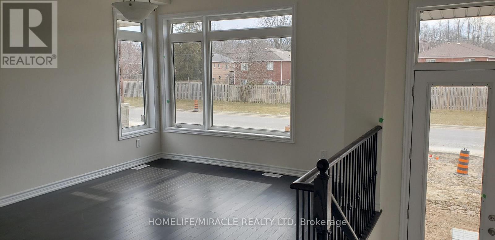 178 Ramblewood Drive, Wasaga Beach, Ontario  L9Z 0L6 - Photo 4 - S13743338