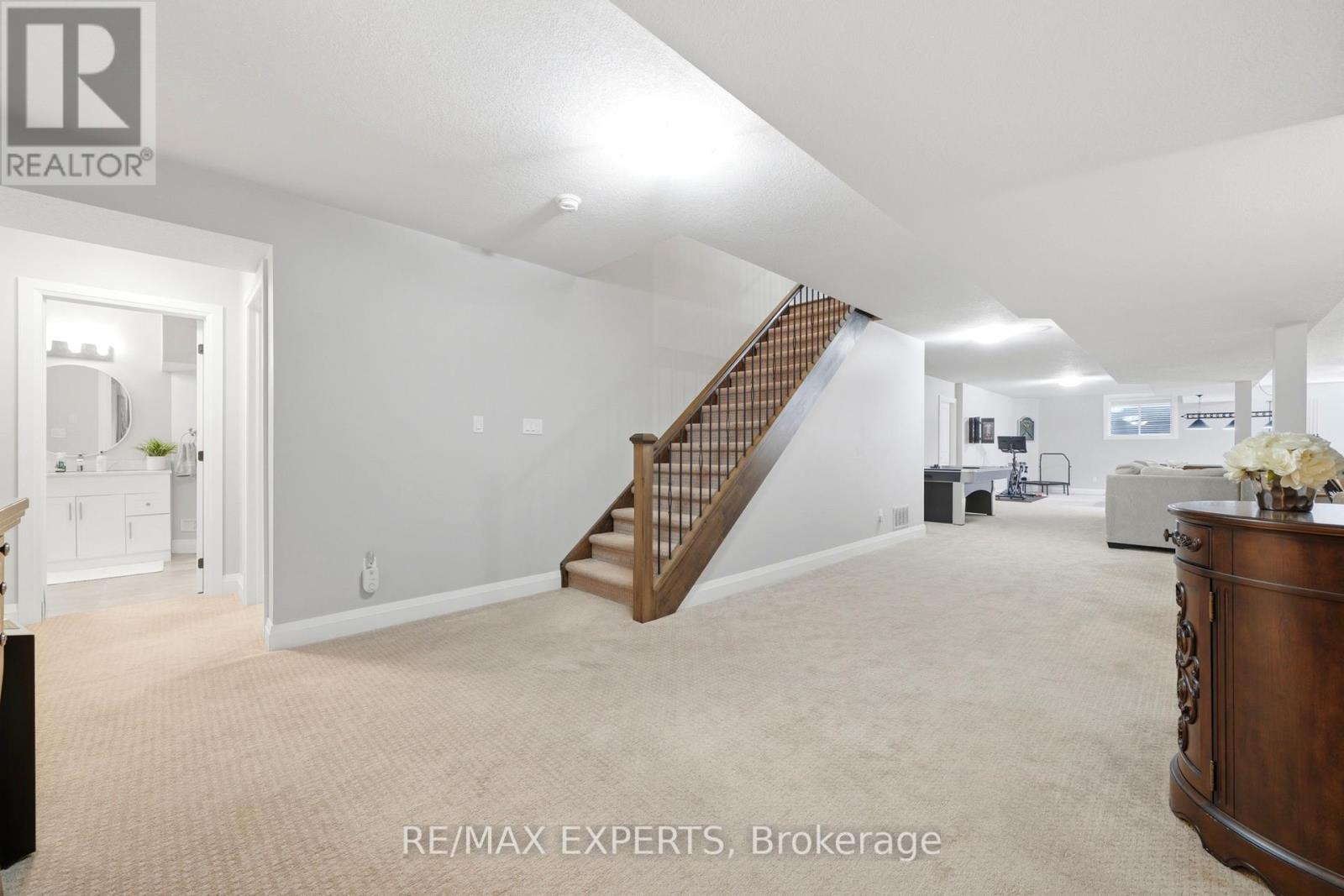 48 Marni Lane, Springwater, Ontario  L0L 2K0 - Photo 25 - S13743394