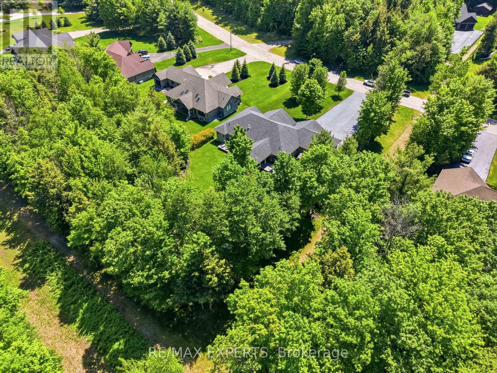 48 Marni Lane, Springwater, Ontario  L0L 2K0 - Photo 45 - S13743394