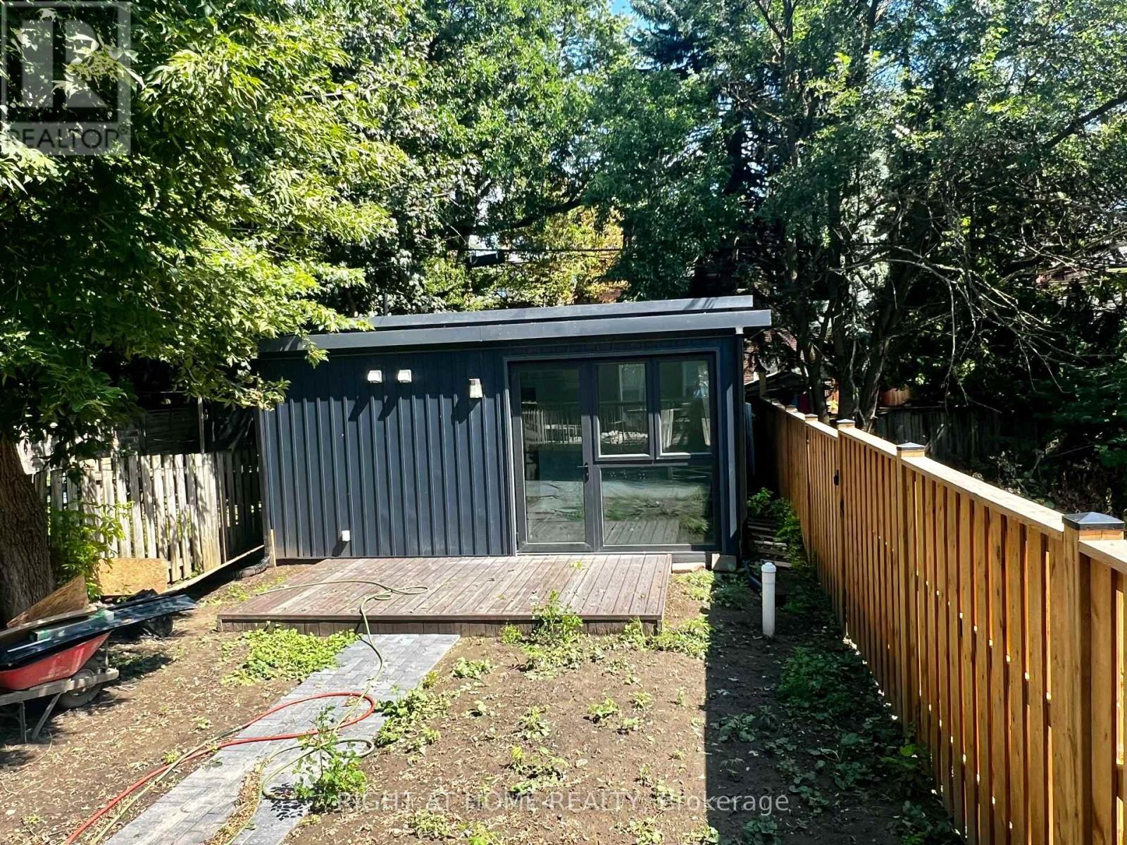 GARDEN SUITE - 875 BATHURST STREET, Toronto, Ontario