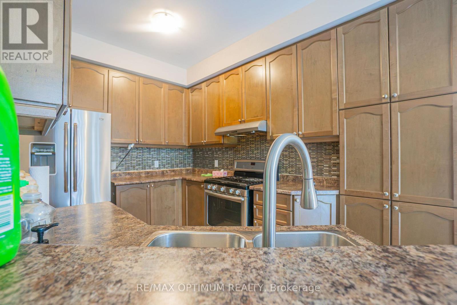 23 Merrickville Way, Brampton (Bram West), Ontario  L6Y 0V5 - Photo 11 - W13743326