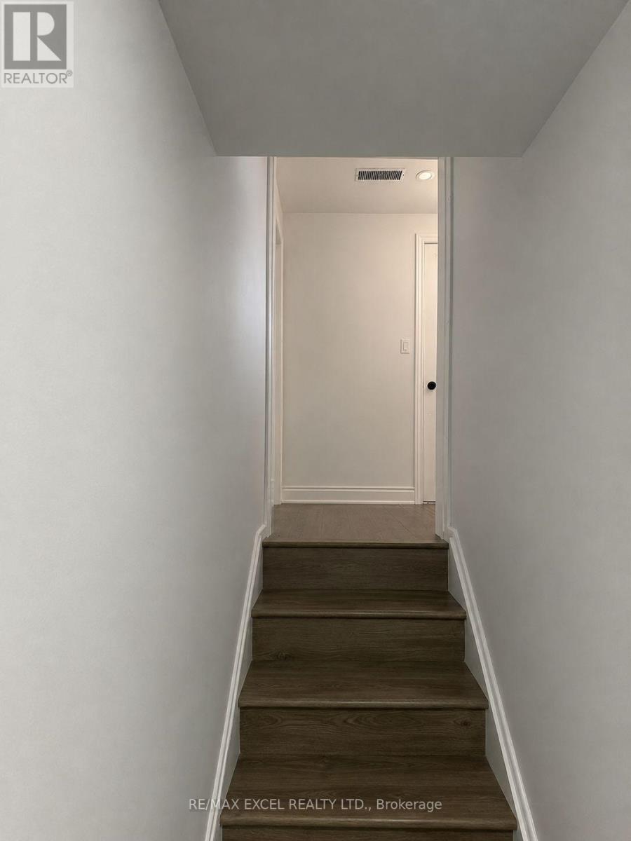 Bsmt - 3882 Midhurst Lane, Mississauga, Ontario  L4Z 1C7 - Photo 3 - W13743344