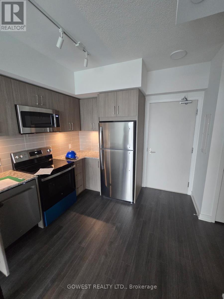 2001 - 4010 Eglinton Avenue W, Toronto, Ontario  M9A 0G5 - Photo 4 - W13743364